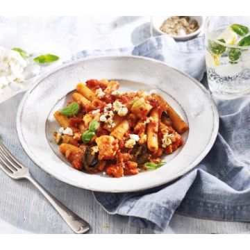 Cook Halloumi & Arrabbiata Pasta Bake Serves 1