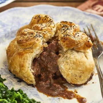 Fieldfare Steak & Stilton Puff Pastry Pie