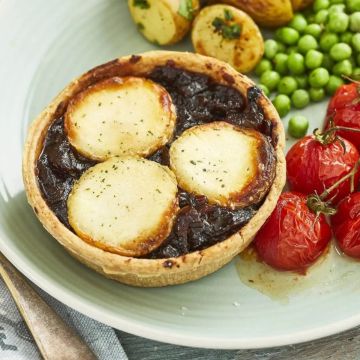 Fieldfare Caramelised Red Onion & Goats' Cheese Tart