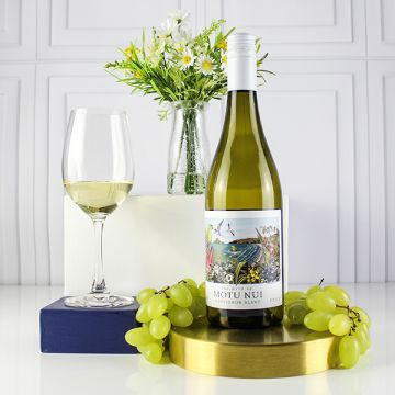 The Myth of Motu Nui Sauvignon Blanc